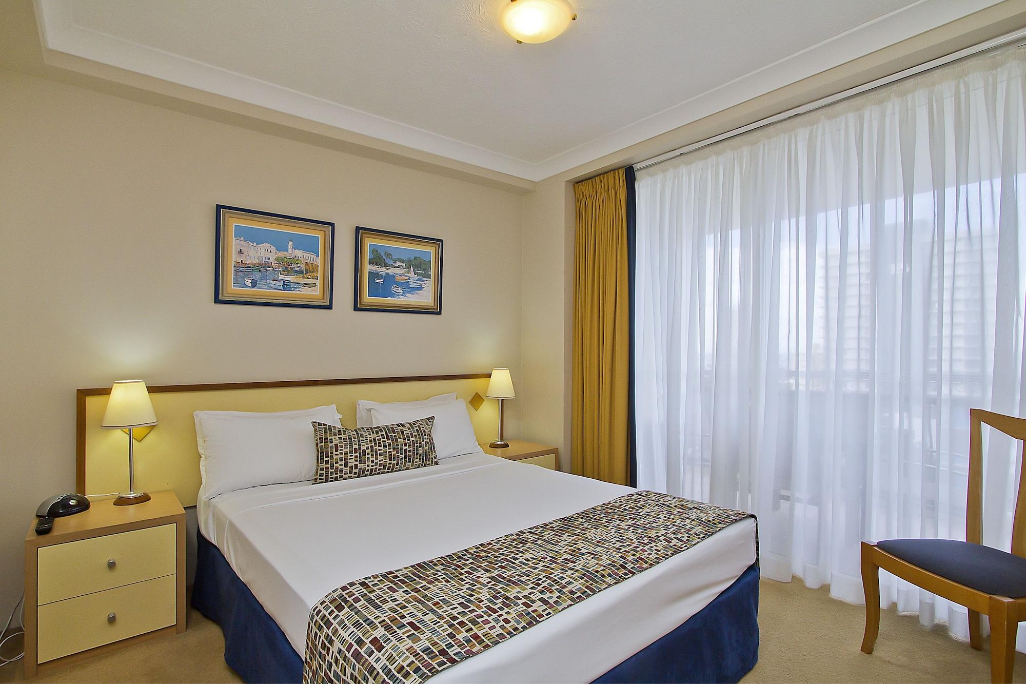Palazzo Colonnades Aparthotel Гоулд Коуст Екстериор снимка